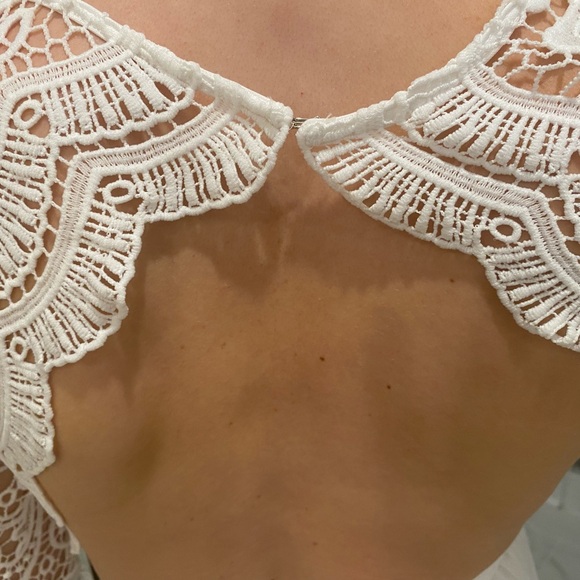 Lulus NWT wedding dress - Picture 7 of 13